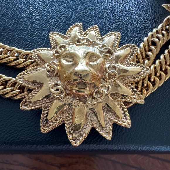 Chanel CC Vintage Leo Lion Sun Medallion Double Chain Necklace Gold Plated 1980s - Picture 2 of 9